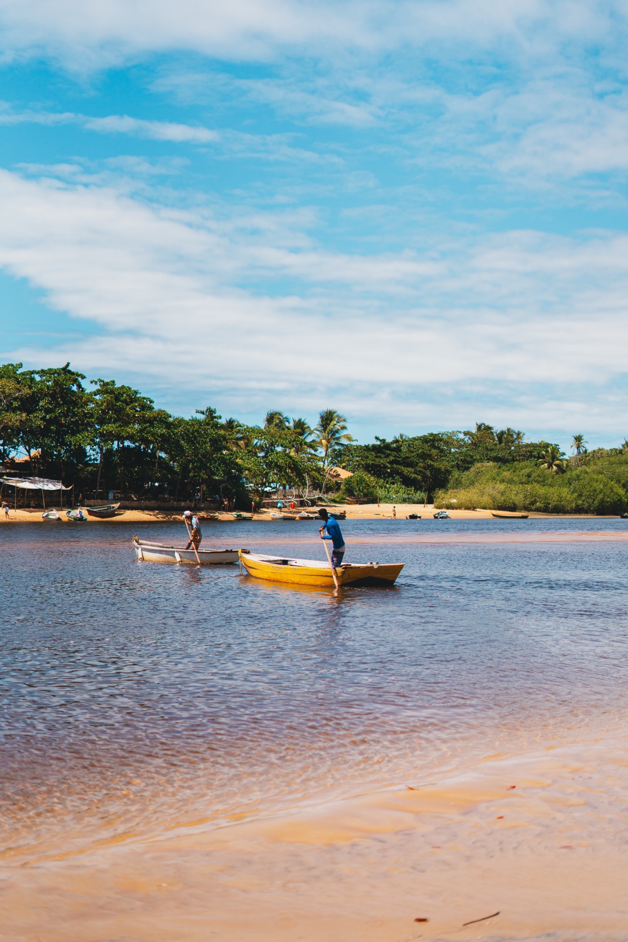 Pescadores no Rio Caraíva